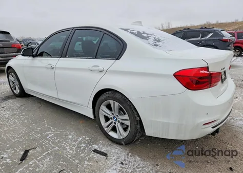2016 BMW 328 Xi Sulev z USA, uszkodzony, nr VIN WBA8E3G50GNU38549
